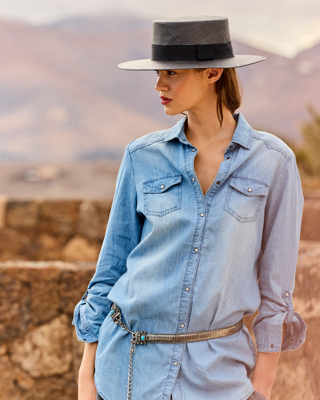 Chemise Suryn - Bleu Clair : Chemise en Tencel souple – Détail pins colorés Mes Demoiselles - Image 3