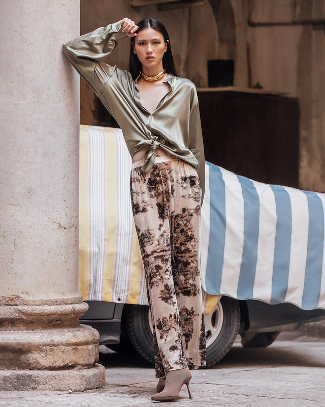 Pantalon en velours de soie imprimé paysage - Pantalons & combinaisons Mes Demoiselles - Image 1