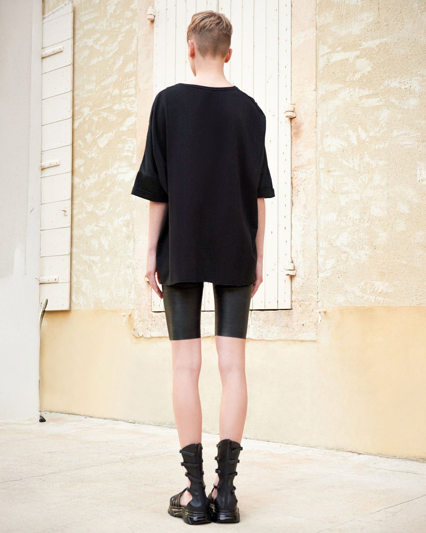 Moore T-Shirt - Black