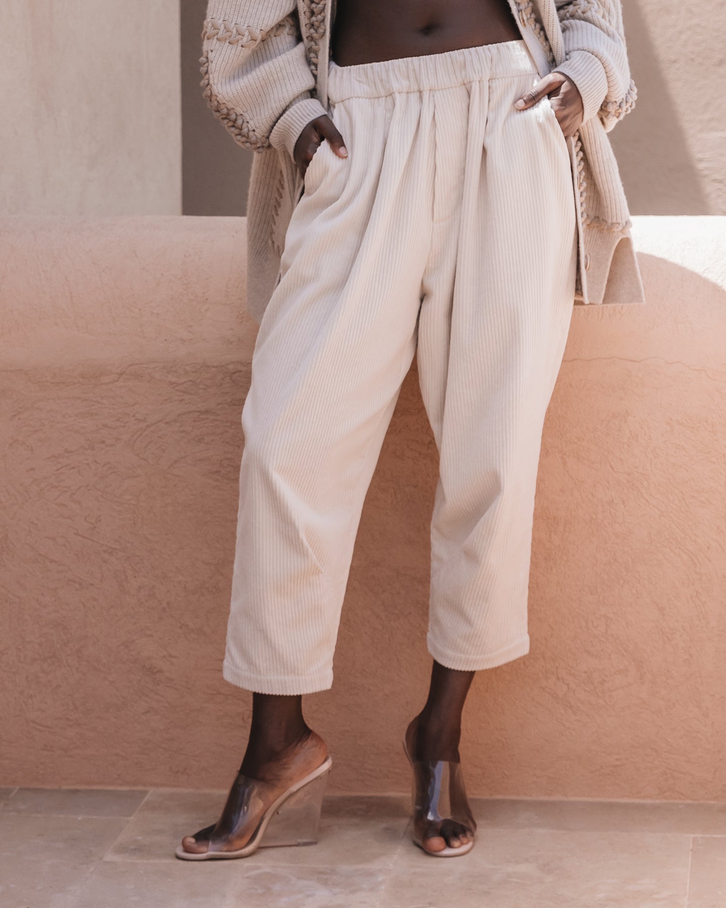 Pantalon velours côtelé écru, coupe ample moderne et confortable - Pantalons & combinaisons Mes Demoiselles
