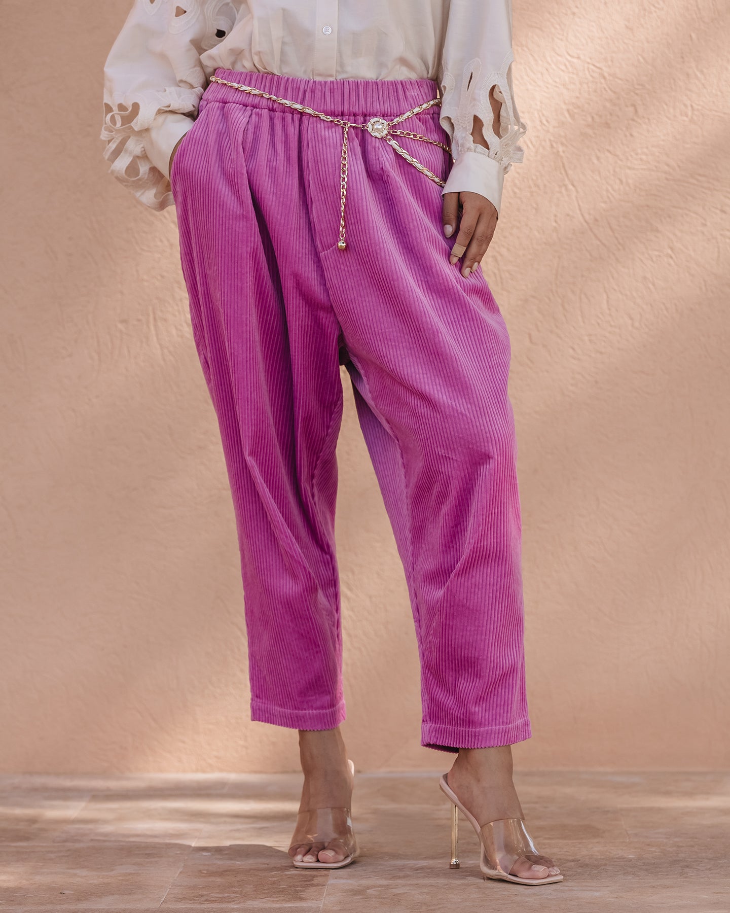 Pantalon velours côtelé rose, coupe ample, moderne et élégant - Pantalons & combinaisons Mes Demoiselles