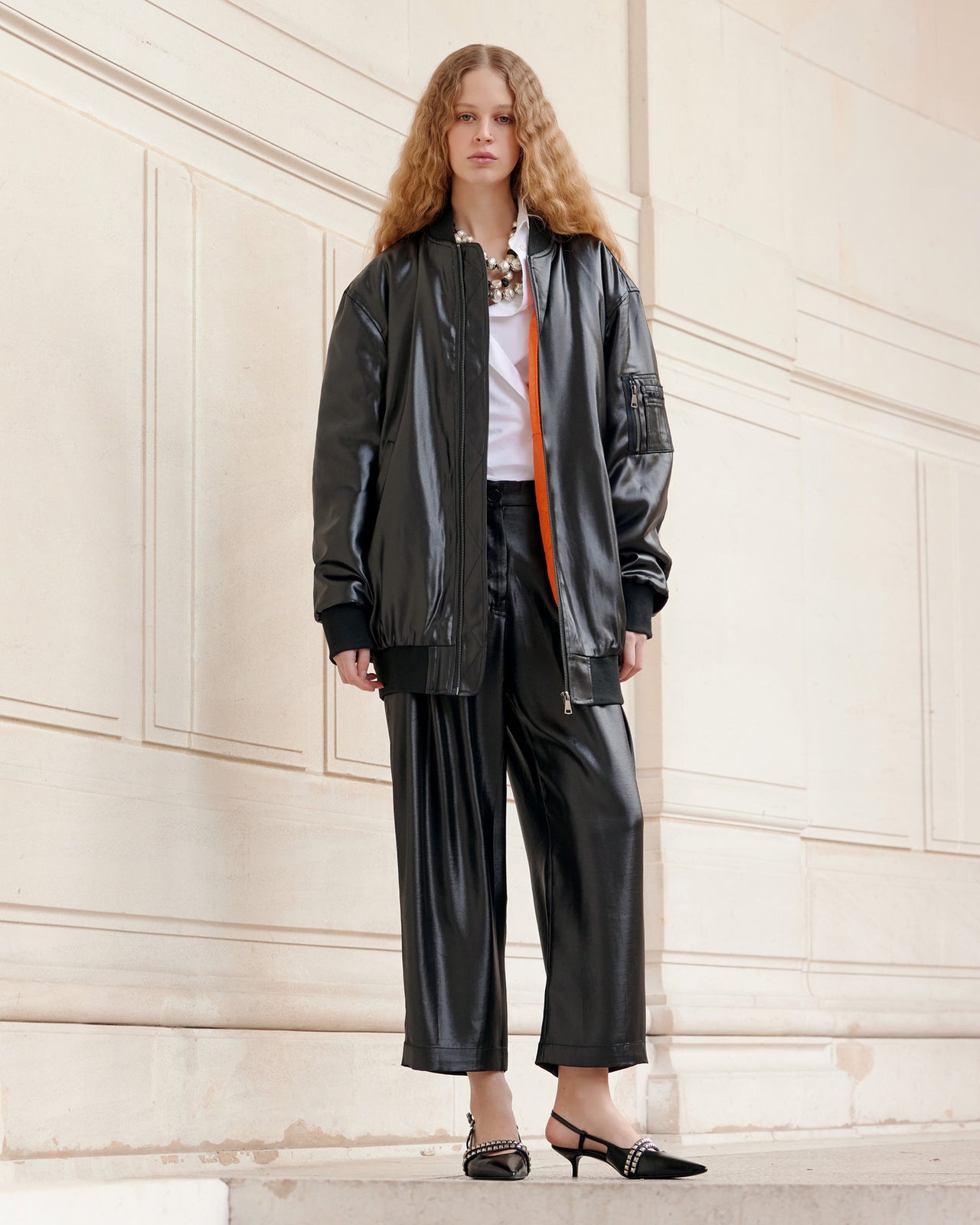 Veste Della - Noir : Bomber en satin noir shiny Mes Demoiselles - Image 6