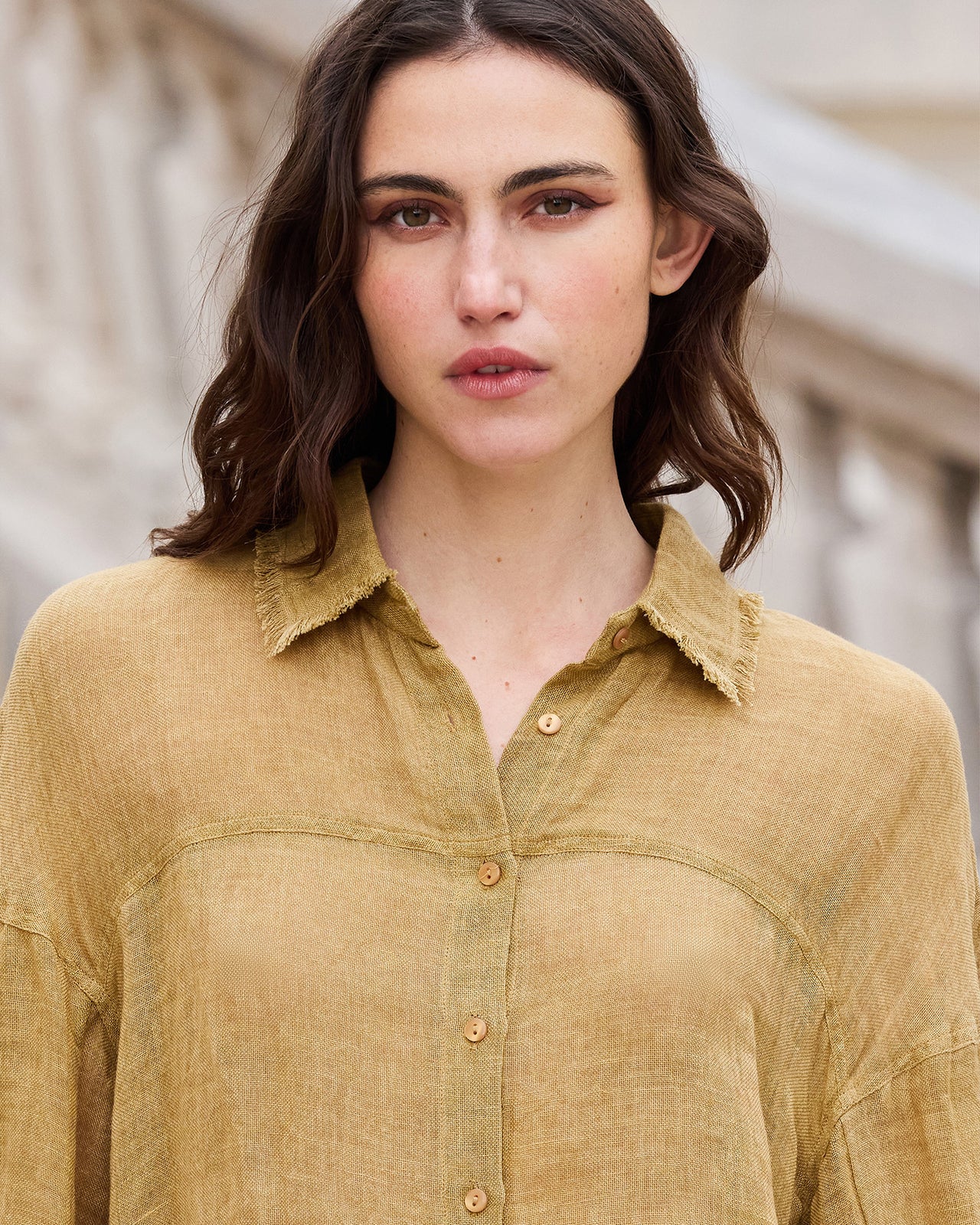 Chemise Flory - Ocre : Chemise au joli volume en lin couleur beige Mes Demoiselles - Image 5
