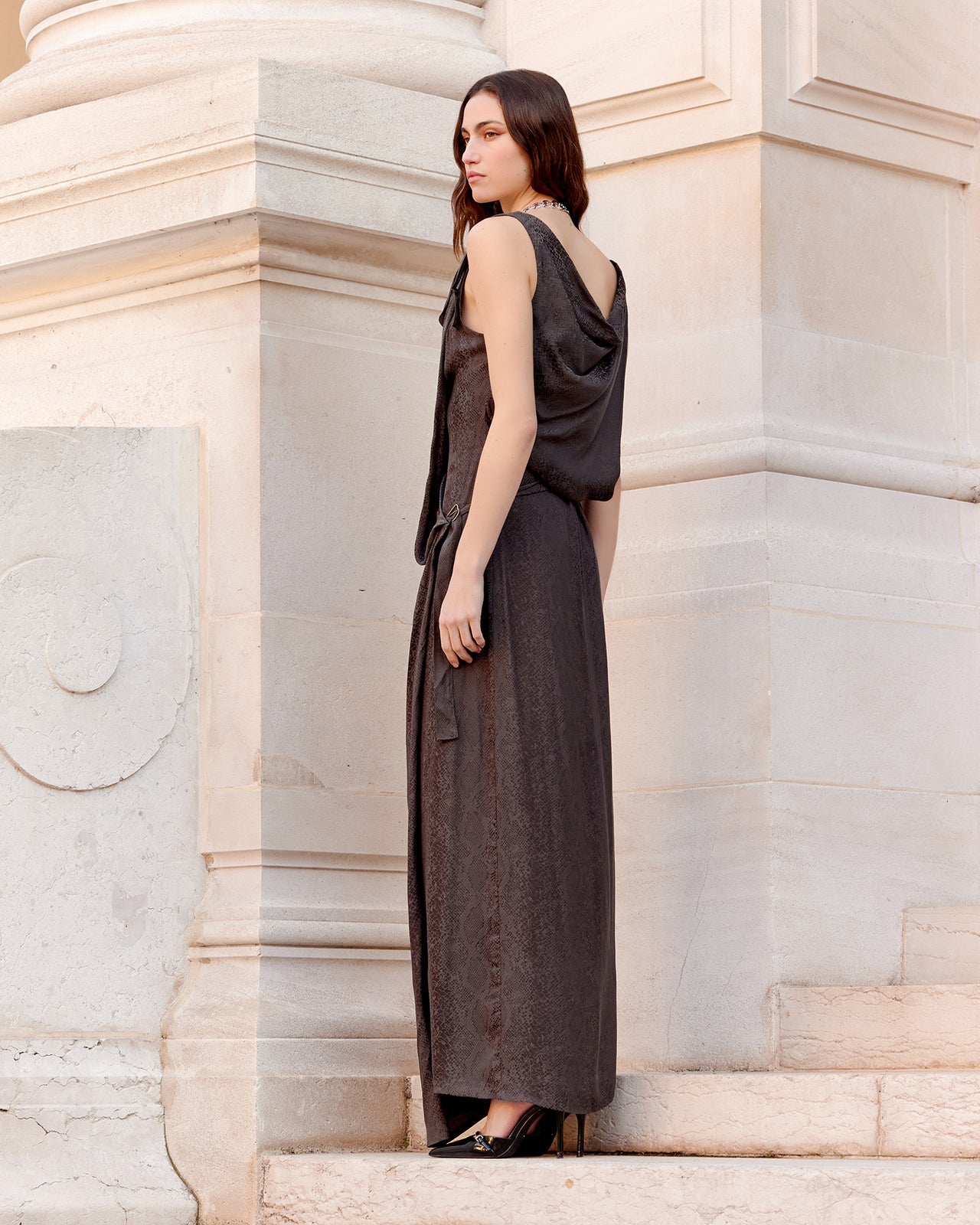 Robe noire longue habillée imprimé fondu reptile - Robes Mes Demoiselles - Image 3