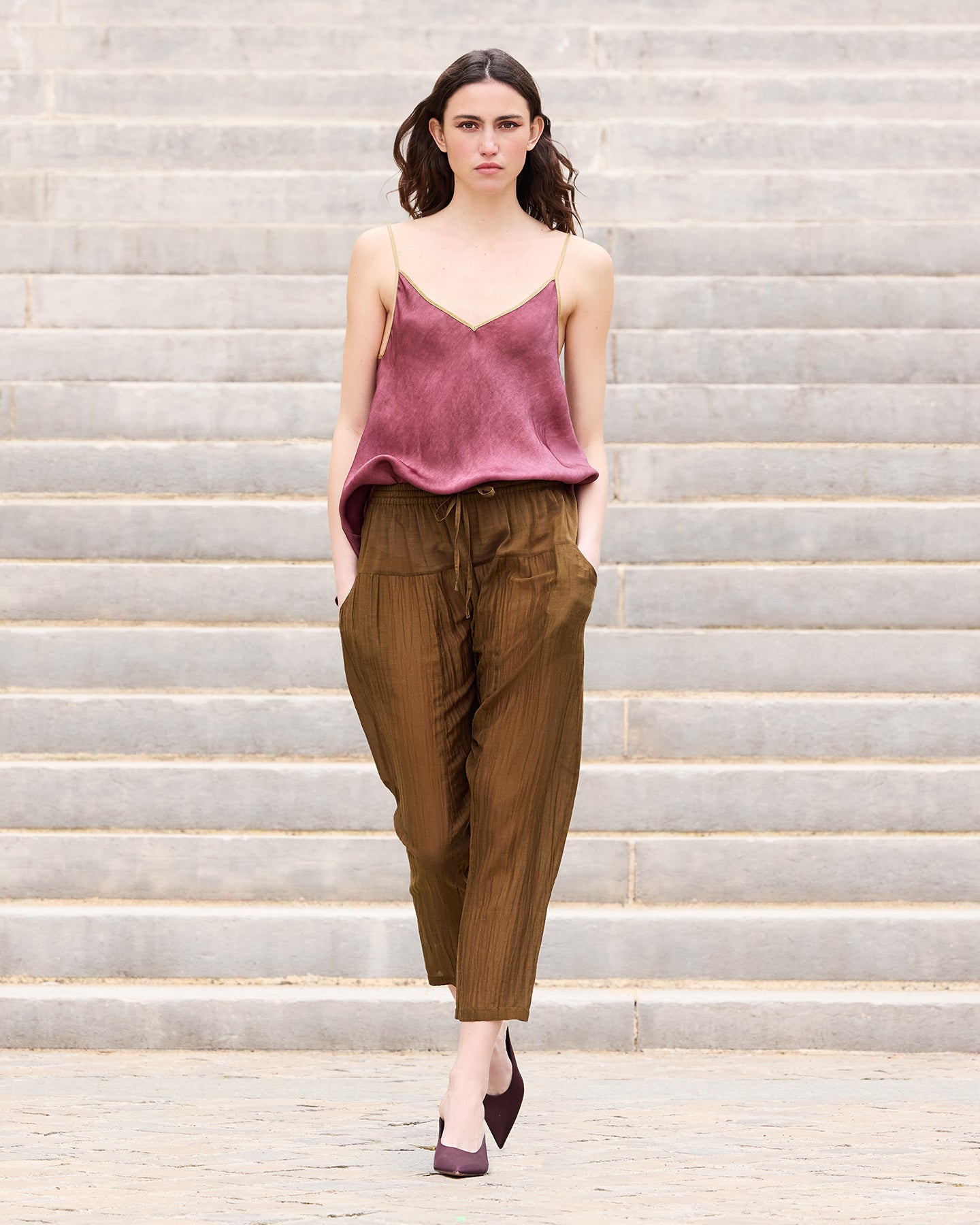 Pantalon sarouel en gaze de coton et soie kaki - Pantalons & combinaisons Mes Demoiselles