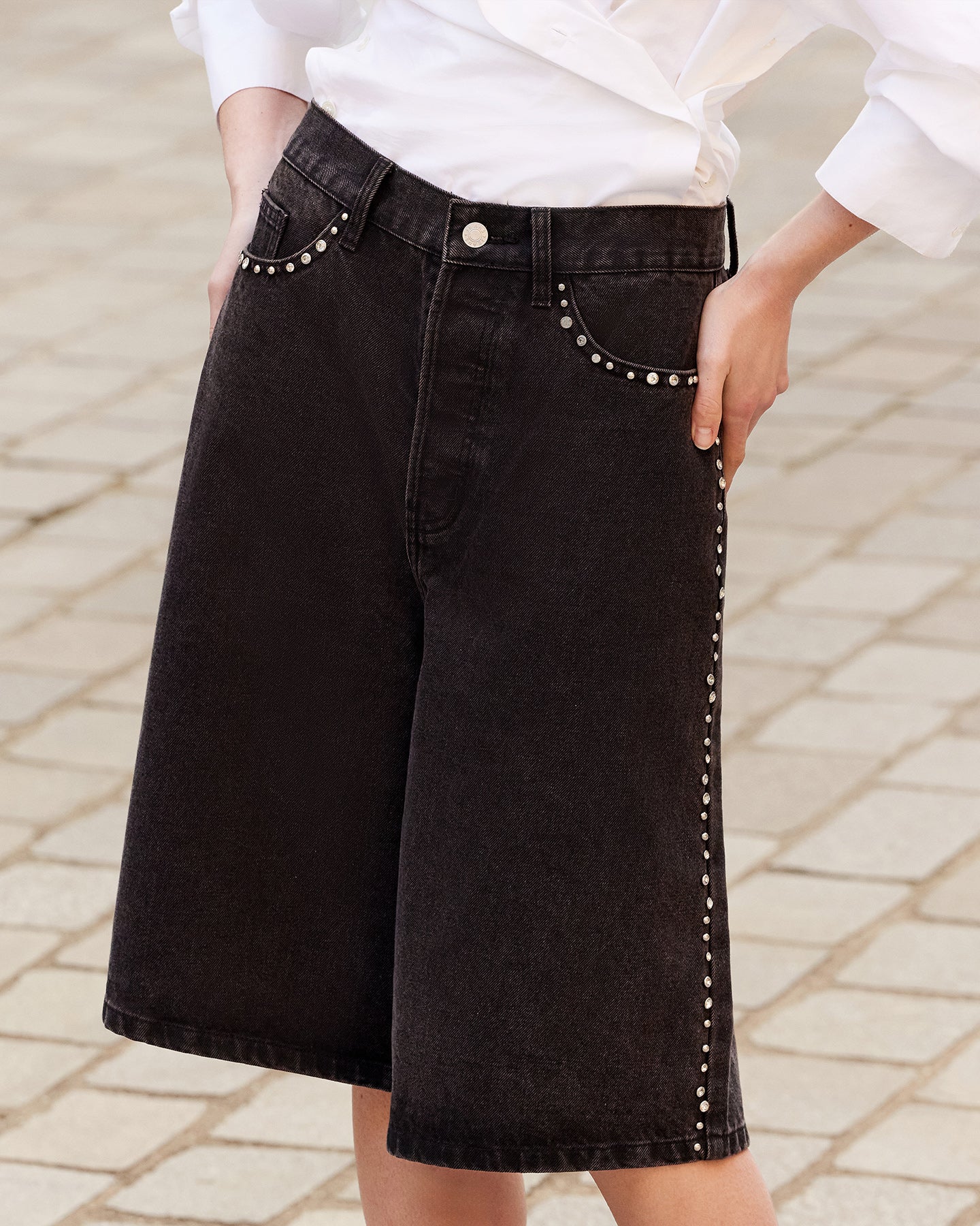 Bermuda long en denim noir et pièces argentés - Jupes & shorts Mes Demoiselles
