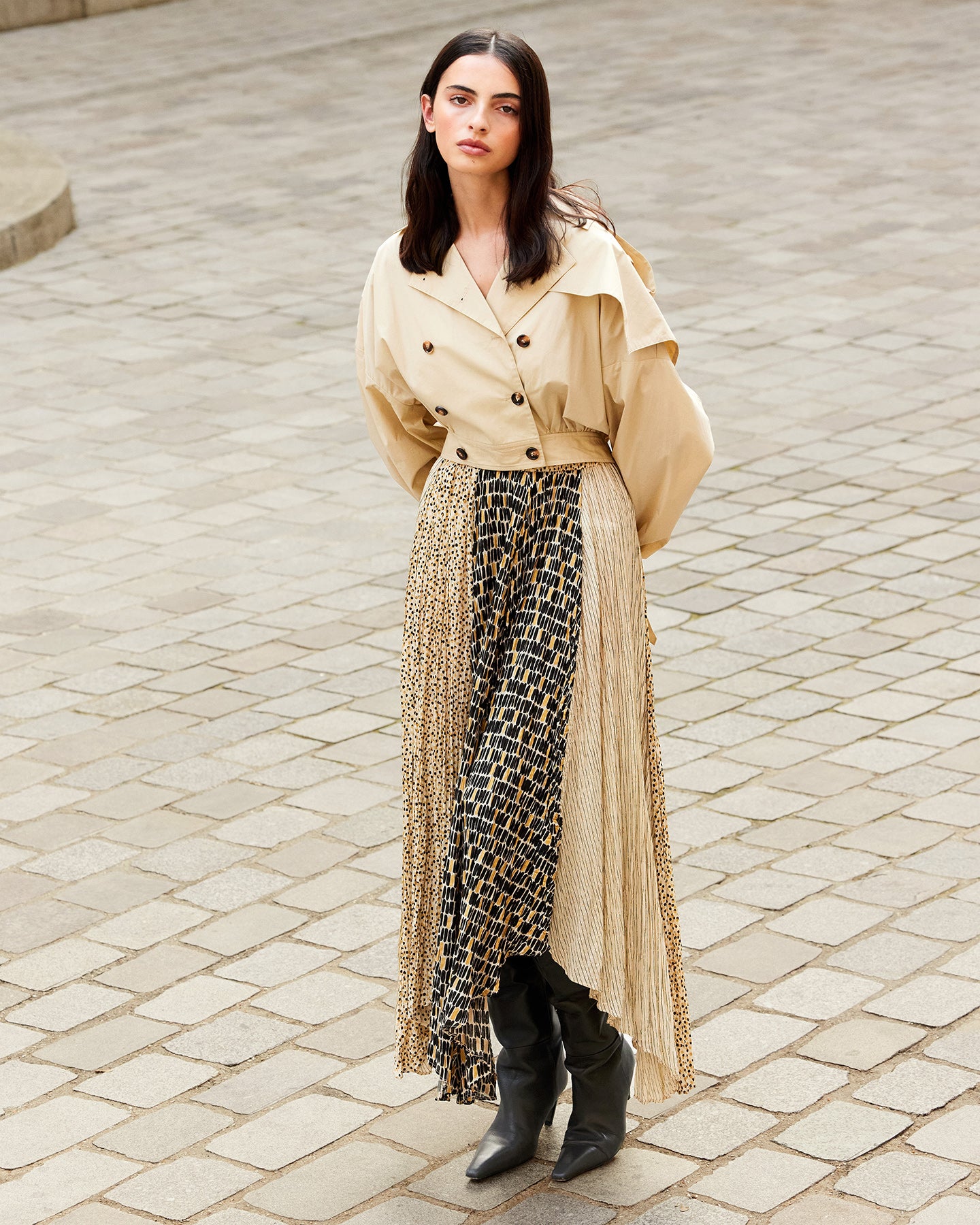 Veste courte en popeline de coton beige - Manteaux & vestes Mes Demoiselles