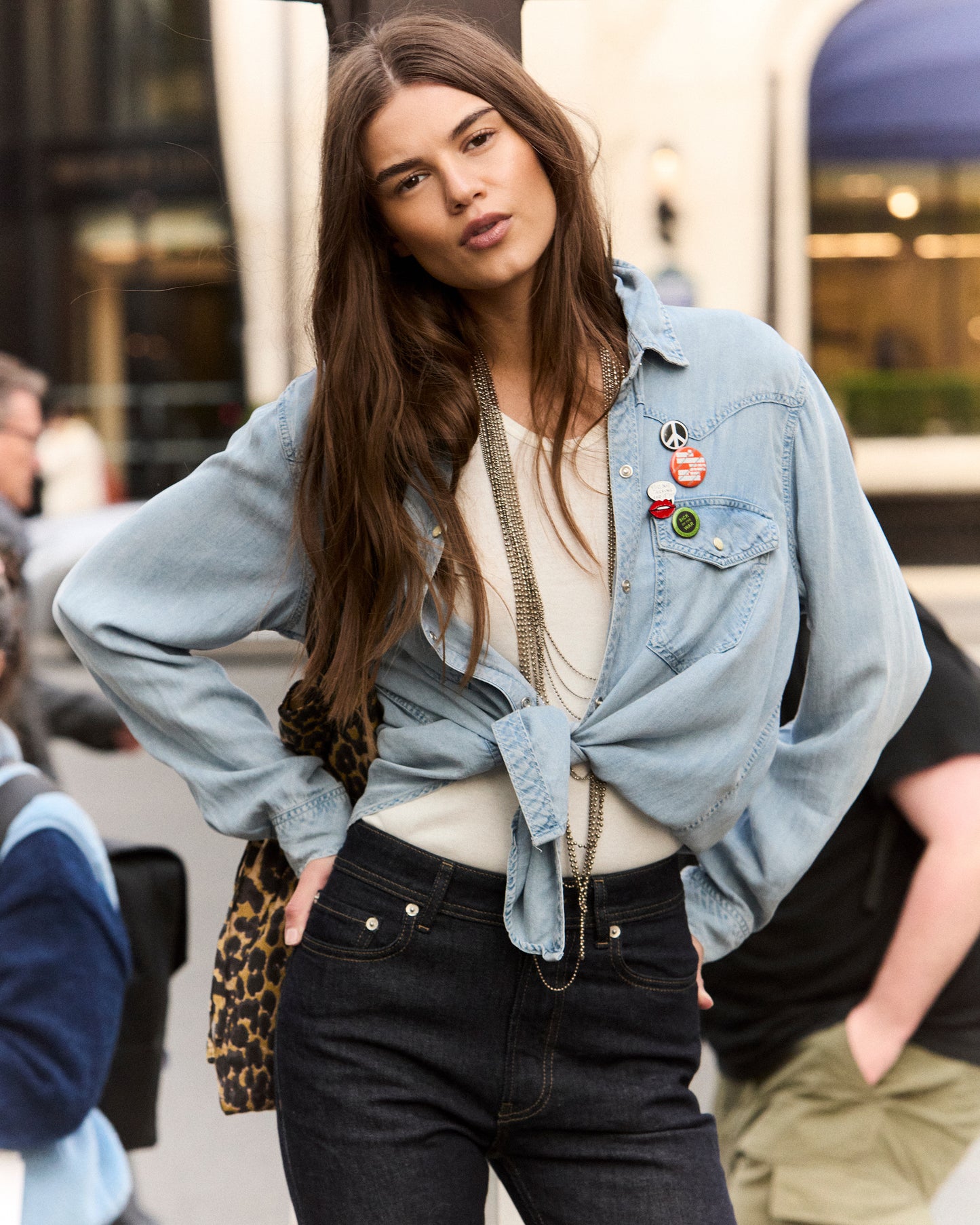 Pantalon Taylor - Indigo : Jean droit en toile japonaise indigo à fentes intérieures Mes Demoiselles