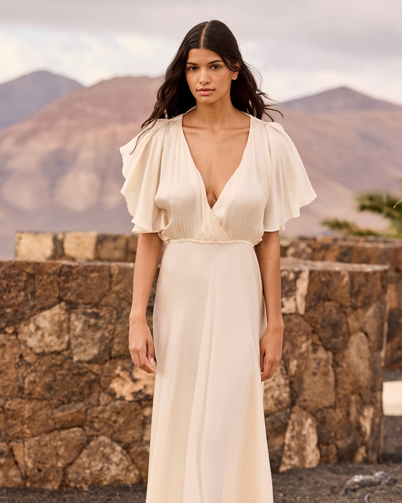 Robe longue fluide en satin – Ecru - Robes Mes Demoiselles - Image 3