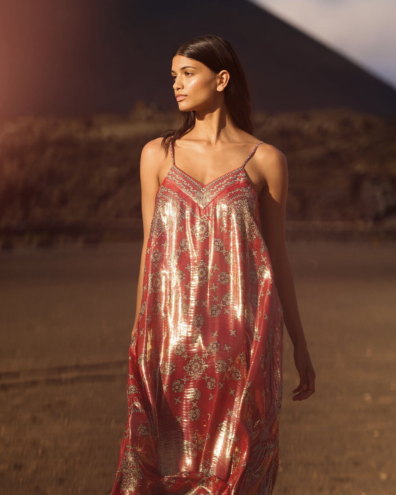 Robe Grim - Rouge - Image 4