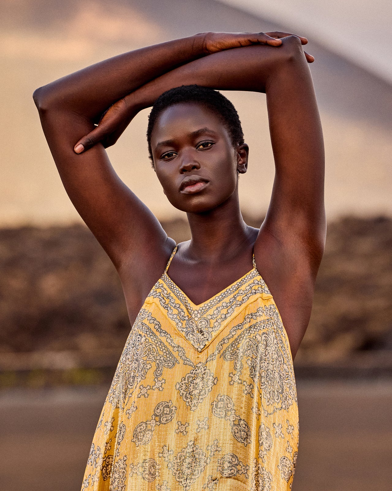 Robe Grim - Jaune - Image 4