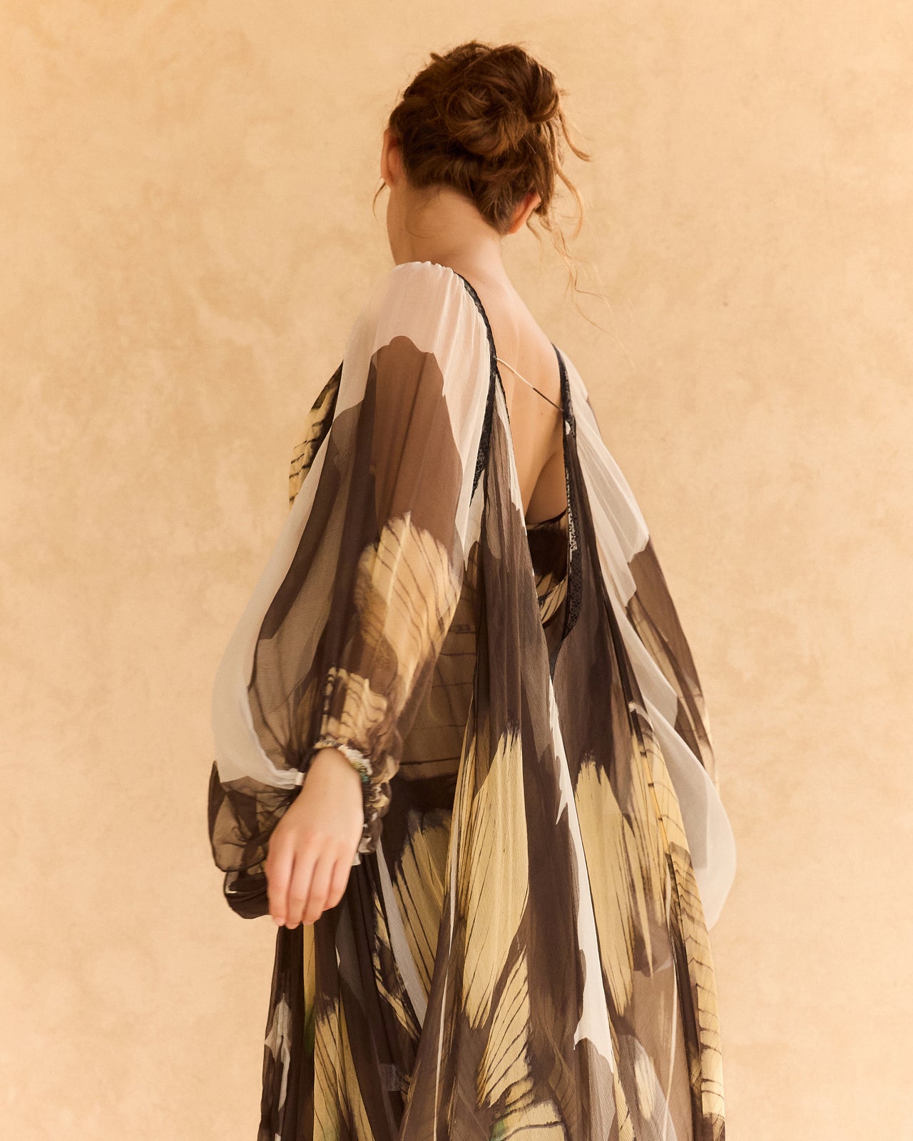 Robe Pucha - Noir & Blanc - Image 9