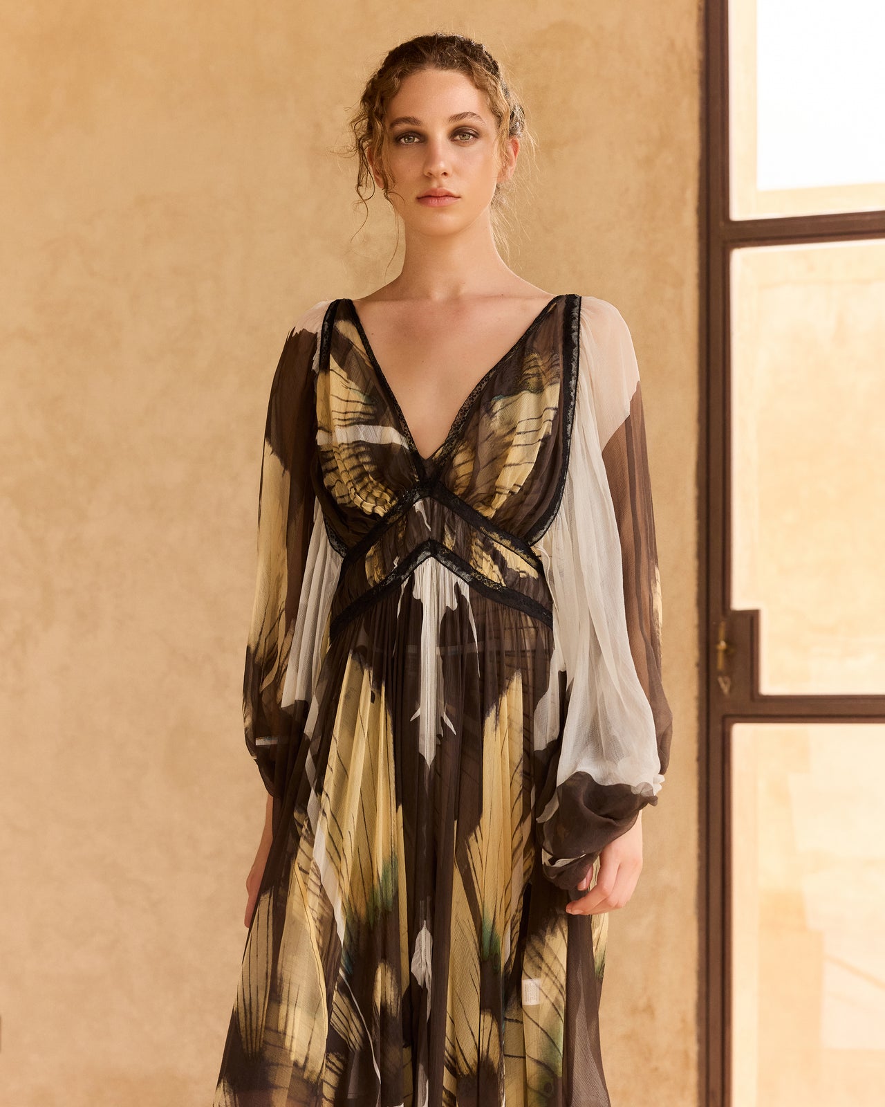 Robe Pucha - Noir & Blanc - Image 12