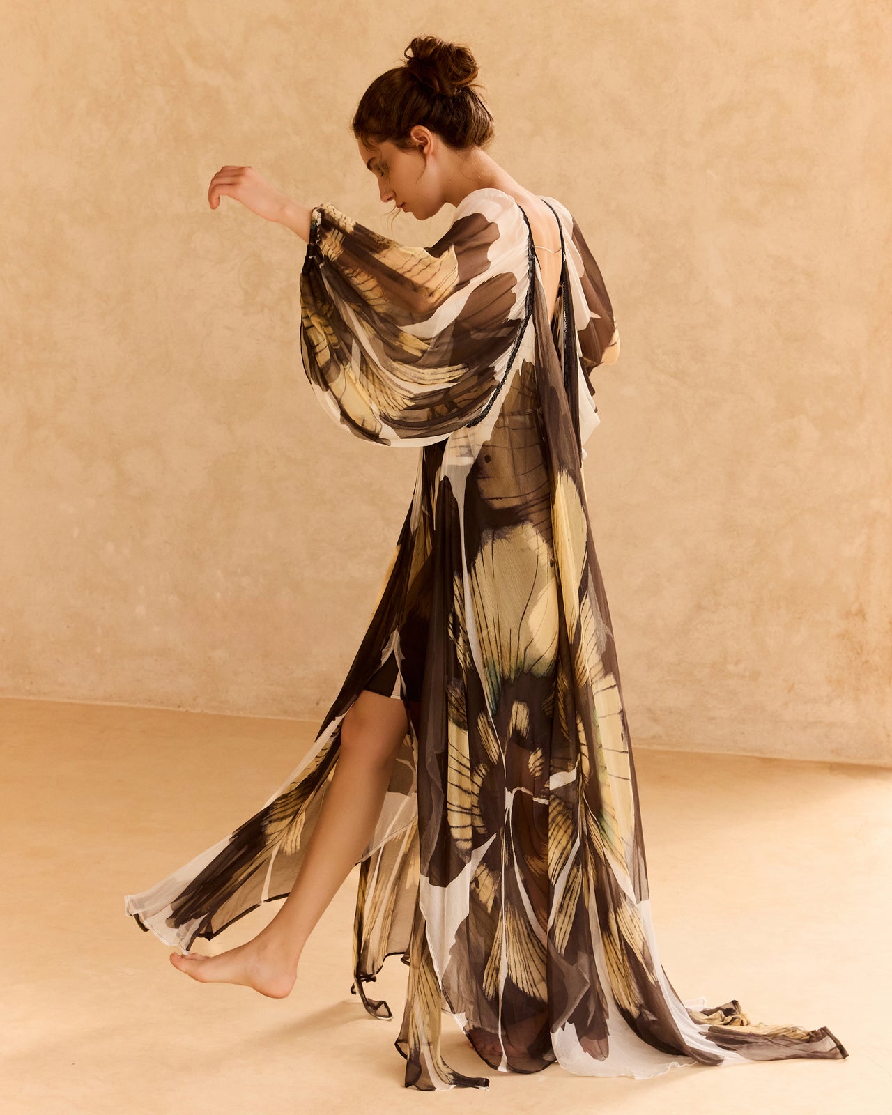 Robe Pucha - Noir & Blanc - Image 13