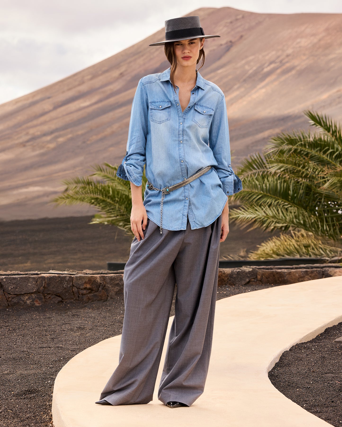 Chemise en Tencel souple – Détail pins colorés - Chemises & tops Mes Demoiselles