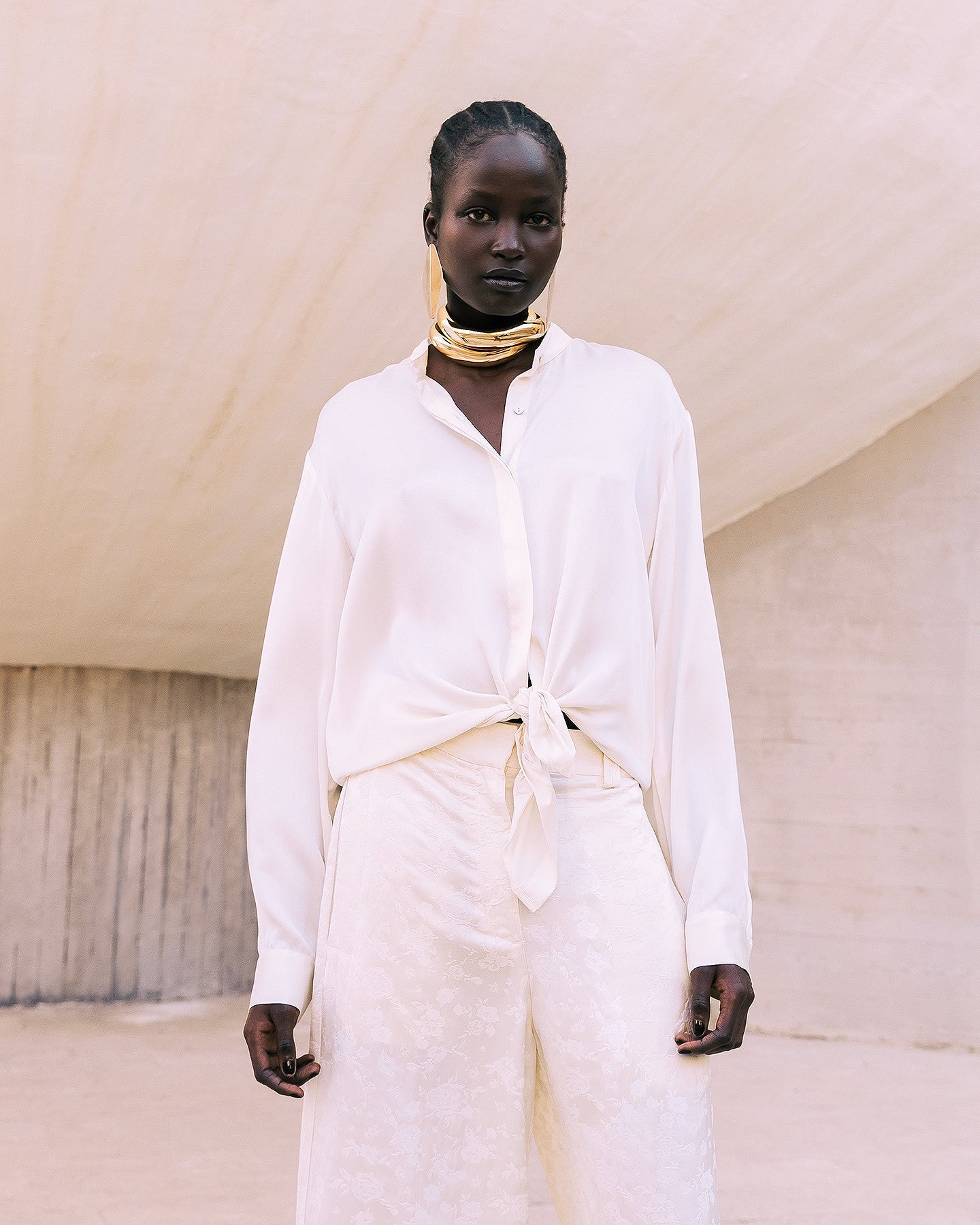 Chemise Silveness - Ivoire : Chemise en satin de soie ivoire aux lignes épurées Mes Demoiselles