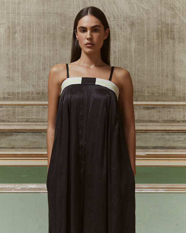 Combinaison pantalon noire en lyocell - Pantalons & combinaisons Mes Demoiselles - Image 2