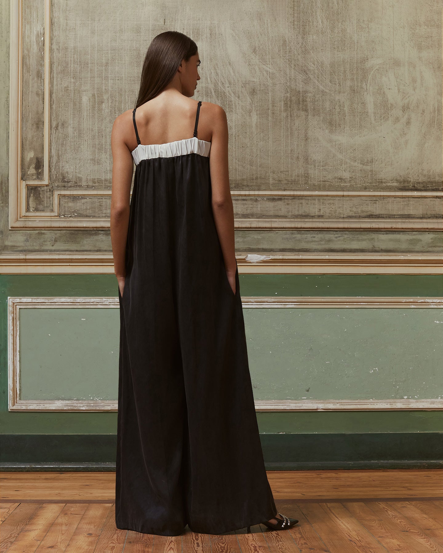 Combinaison Fred - Noir : Combinaison pantalon noire en lyocell Mes Demoiselles