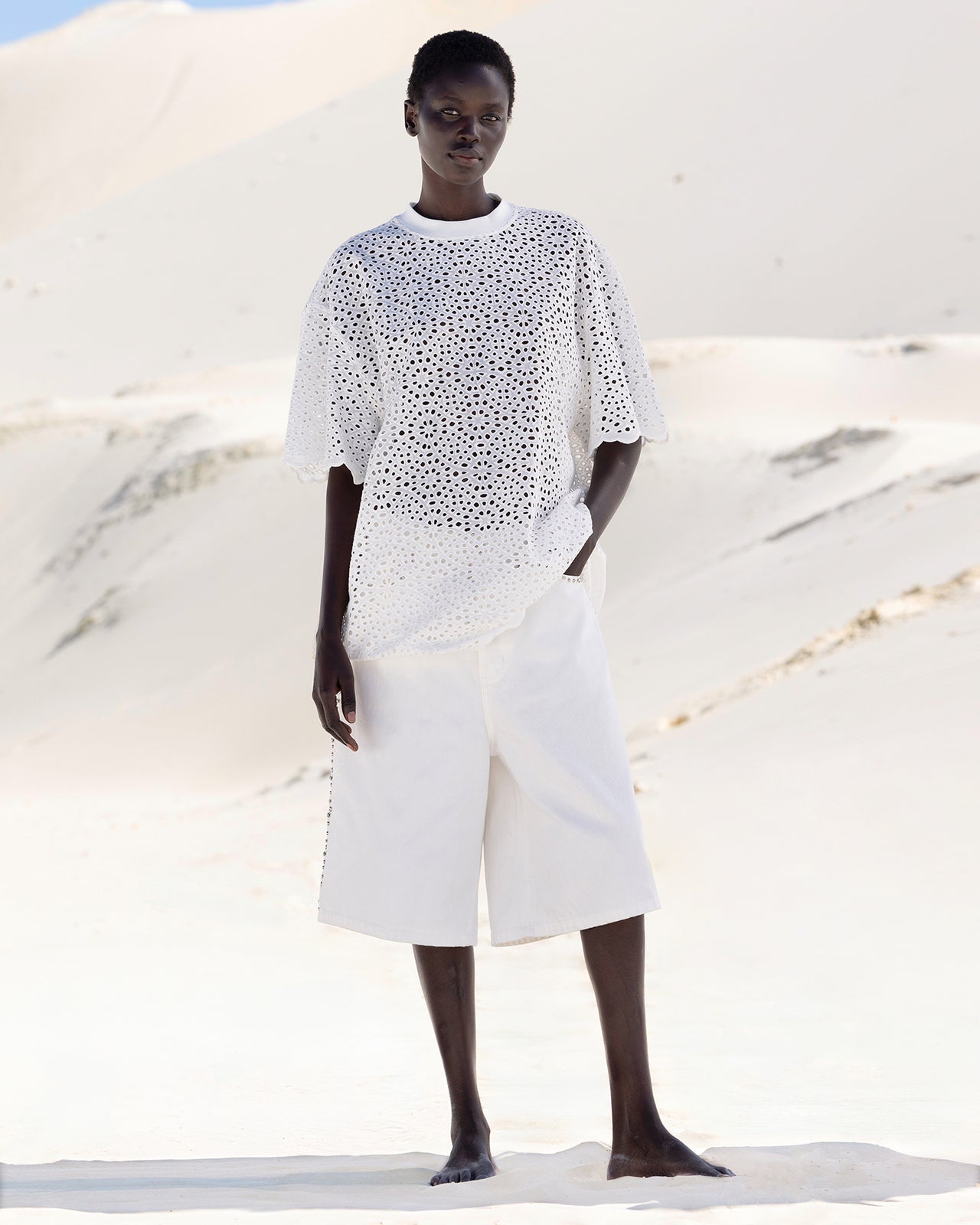 Top Rodesian - Blanc : Long tee - shirt en broderie anglaise blanche Mes Demoiselles - Image 6