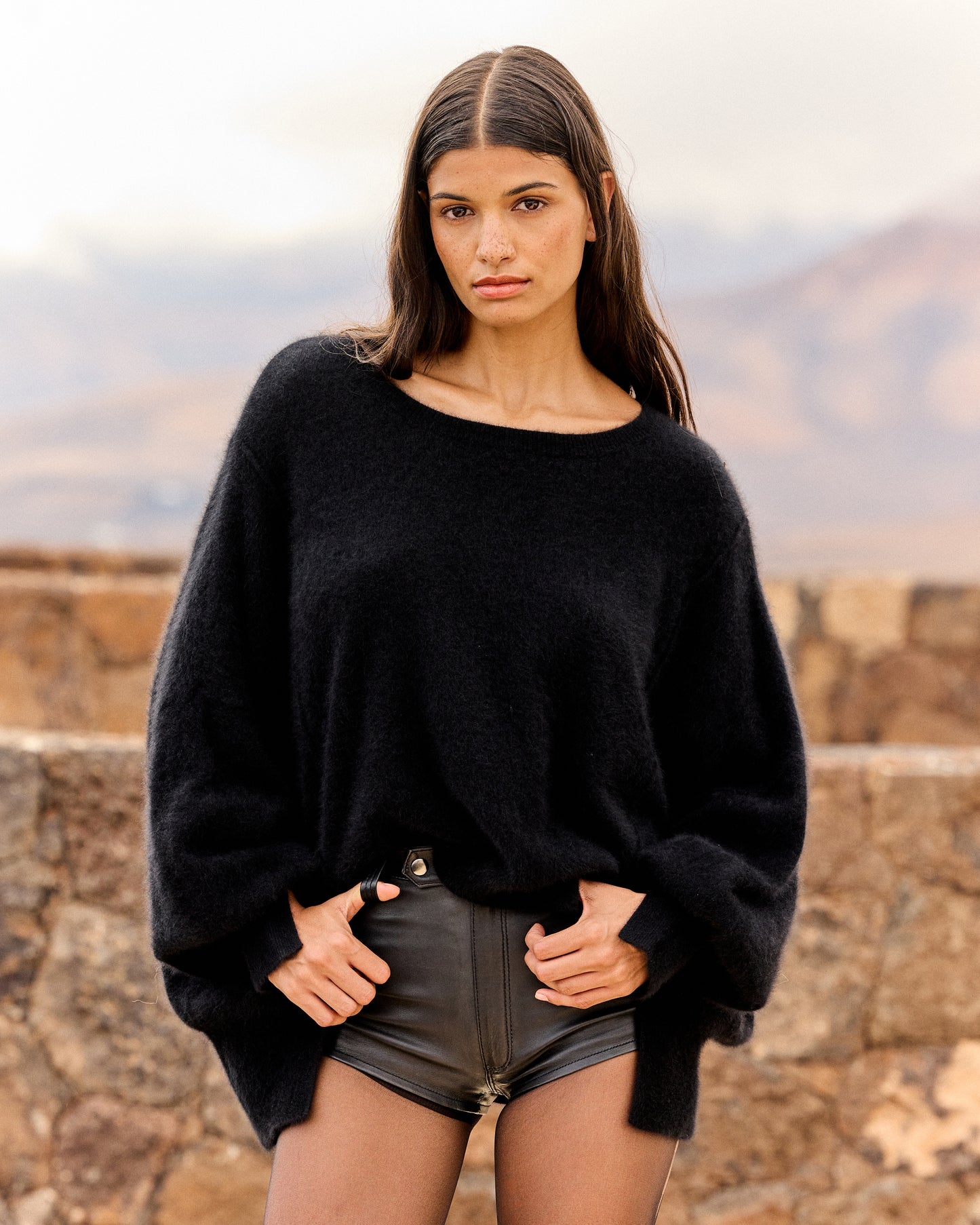 Pull ample en laine de raccoon, cachemire et angora – Noir - Pulls & gilets Mes Demoiselles