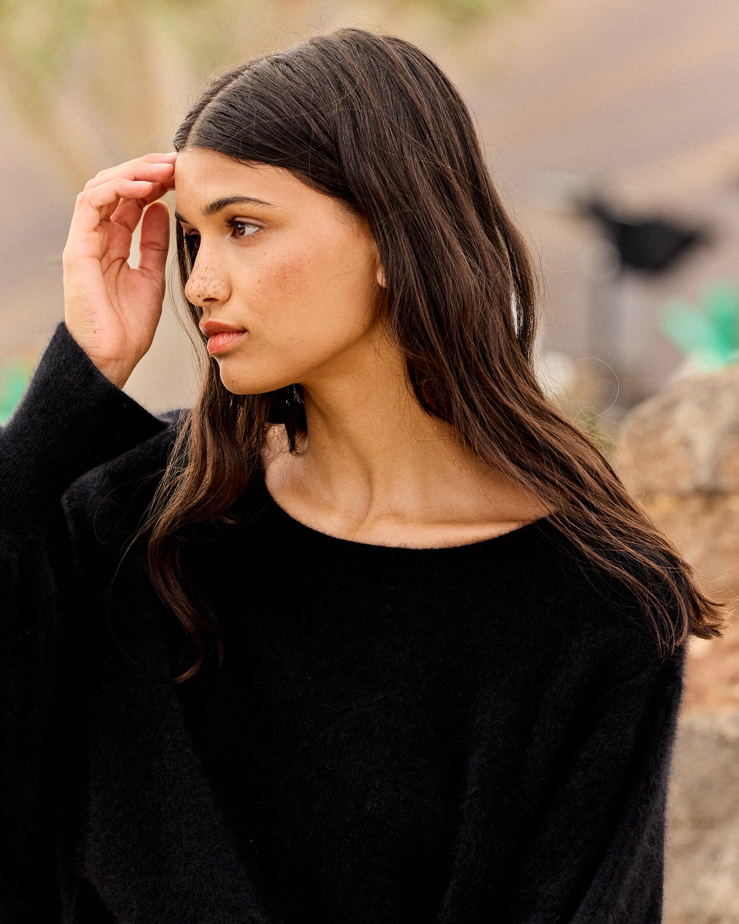 Pull Smilla - Noir : Pull ample en laine de raccoon, cachemire et angora – Noir Mes Demoiselles