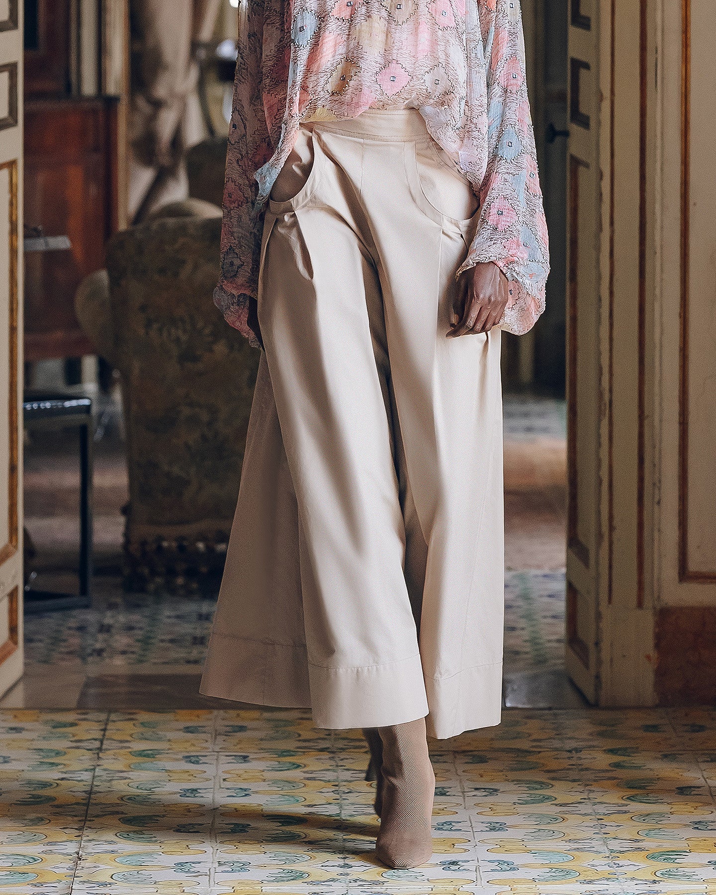 Pantalon large en popeline craquante sable - Pantalons & combinaisons Mes Demoiselles