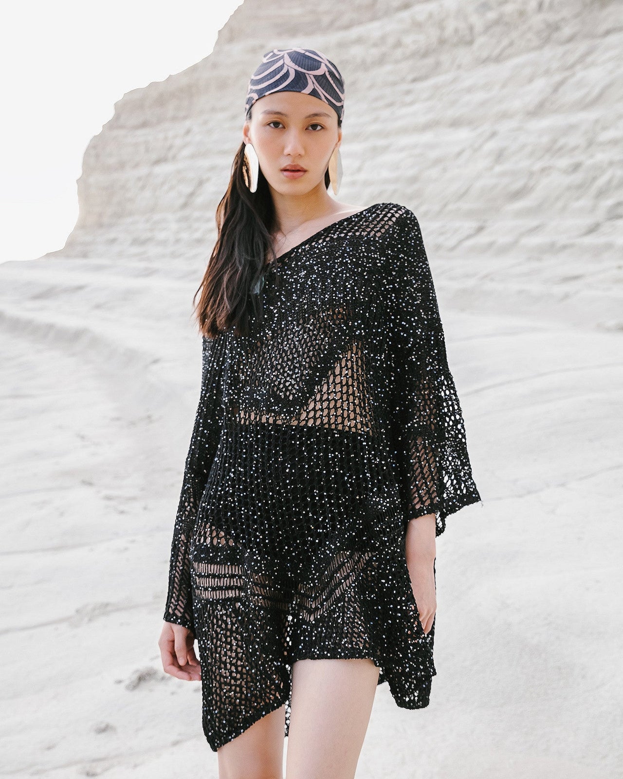 Pull Star - Noir : Sweater en maille ajourées et pailletées noires Mes Demoiselles - Image 4