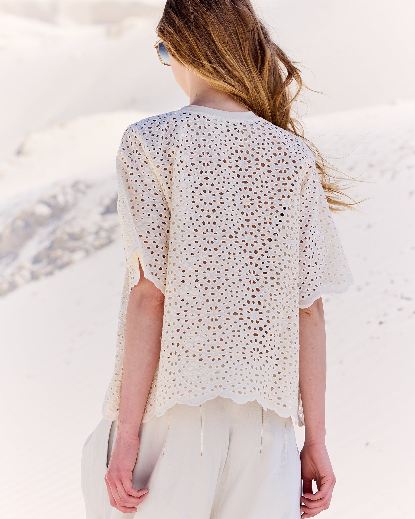 Top teeshirt en broderie anglaise blanche - Chemises & tops Mes Demoiselles