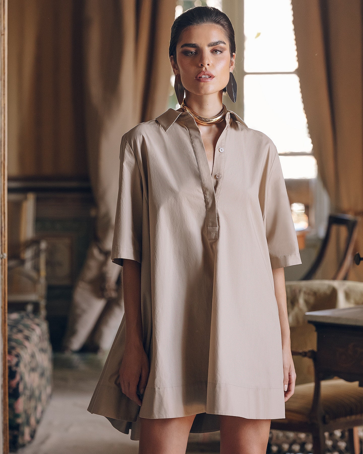 Robe courte sable en popeline de coton craquante - Robes Mes Demoiselles